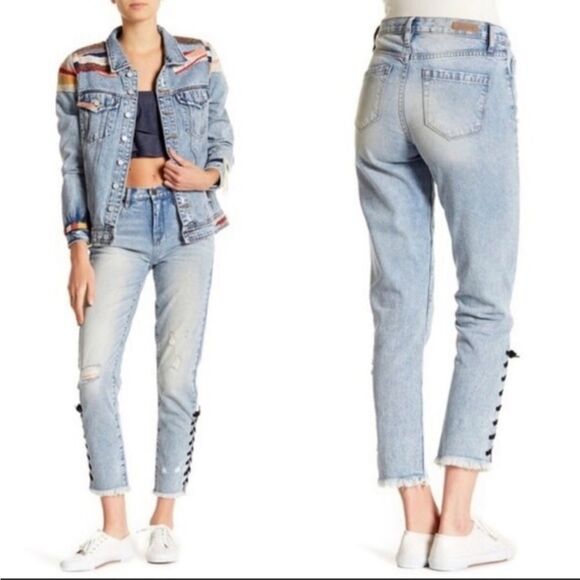 BLANK NYC High Rise Lace Up Ankle Jeans Tapered Leg Raw Hem Distressed Size 29 - Picture 1 of 16